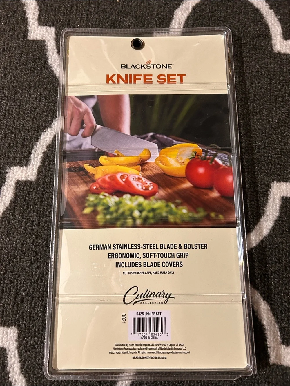 Blackstone Knife Set with Black and Silver Accents